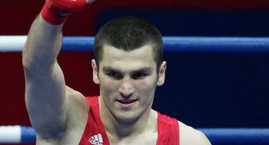 Российский боксер Бетербиев победил техническим нокаутом американца Джонсона